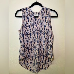 Sienna sky sleeveless blouse. Size Small. Like new and great for all occasions!